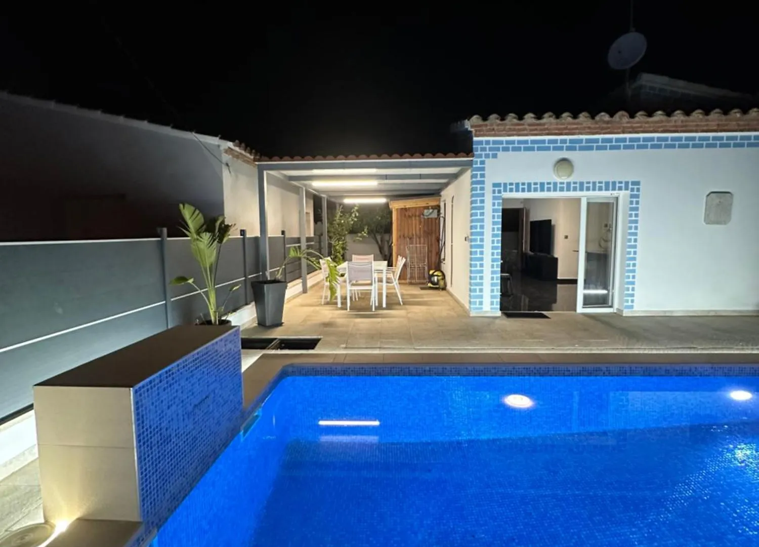 Villa Badia Empuriabrava 0*,  Spain